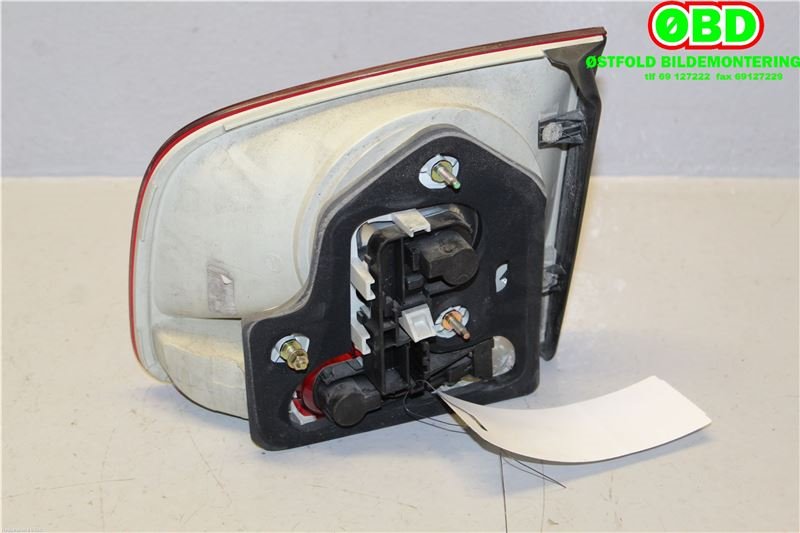 Baklykt venstre indre til VW Touareg 2003-2007 (Type I, Fase 1)  (VOLKSWAGEN|7L6 945 093 R|)