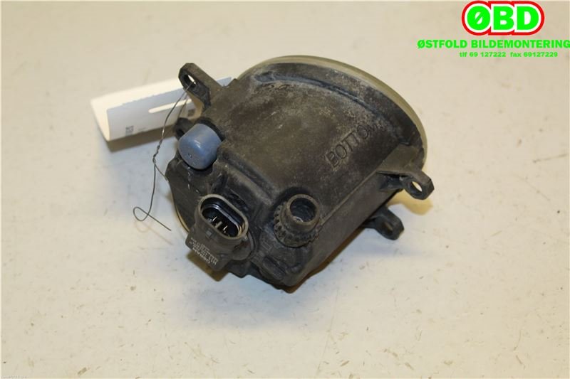 Tåkelykt høyre foran til Toyota RAV4 2006-2009 (Type III, Fase 1)  (TOYOTA|812100D040|812100D042|)