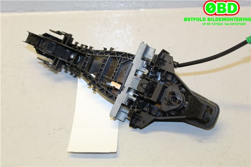 Dørhåndtak utv venstre bak til Land Rover Range Rover, Evoque 2011-2019 (Type I)  (LAND-ROVER|LR025403|LR025540|BJ3224995CC)
