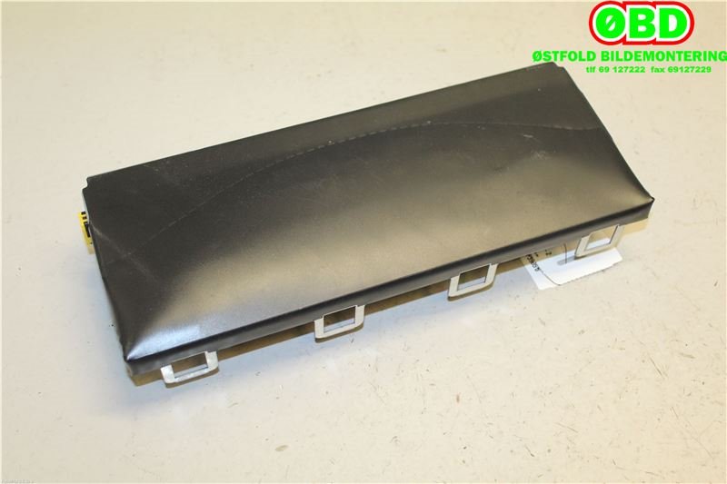 Airbag kne til Audi A3 2016-2020 (Type III, Fase 2) (AUDI|8V1 880 841 C||8V1880841C)