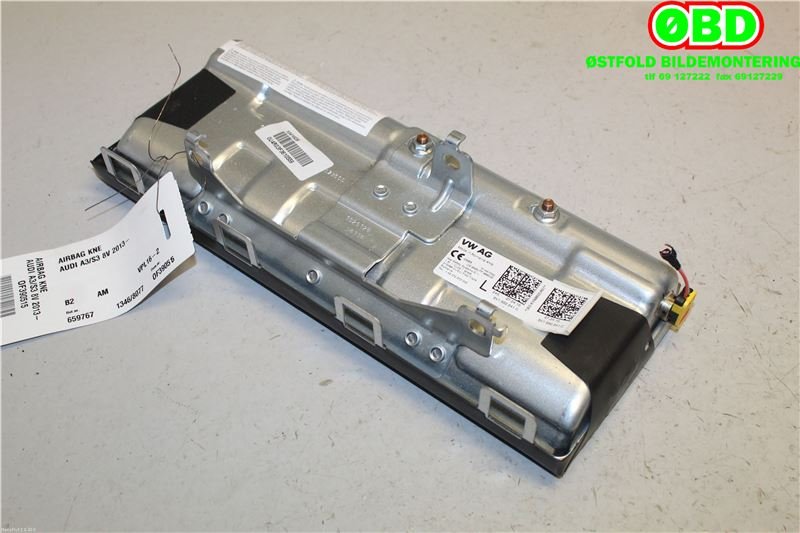 Airbag kne til Audi A3 2016-2020 (Type III, Fase 2) (AUDI|8V1 880 841 C||8V1880841C)