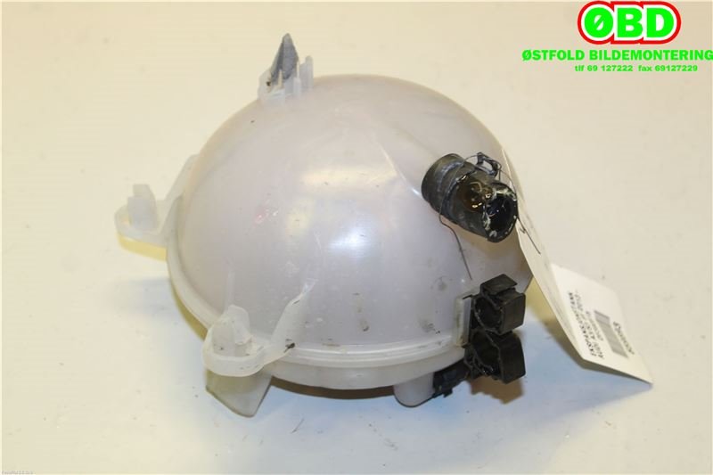 Ekspansjonstank til Audi A3 2016-2020 (Type III, Fase 2)  (AUDI|5Q0 121 407 D|5Q0 121 407 M|5Q0121407F)