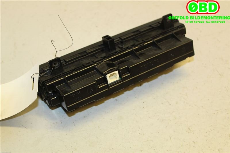 Varmeapparat betjening til Toyota Auris 2015-2019 (Type II, Fase 2)  (TOYOTA|5590002820|)