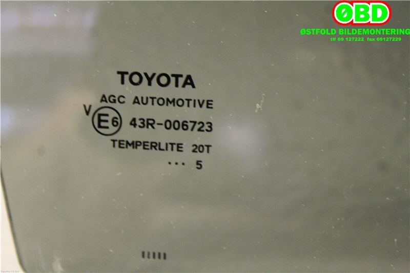 Siderute høyre bak til Toyota Avensis 2015-2019 (Type III, Fase 2)  (TOYOTA|6810305160|)