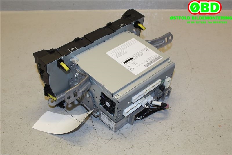 Bilstereo navigasjon til Toyota Avensis 2015-2019 (Type III, Fase 2)  (TOYOTA|8614005250|)