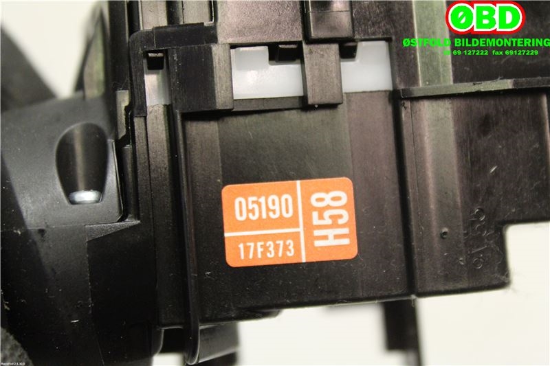Bryter blink til Toyota Avensis 2015-2019 (Type III, Fase 2)  (TOYOTA|8414005190|)