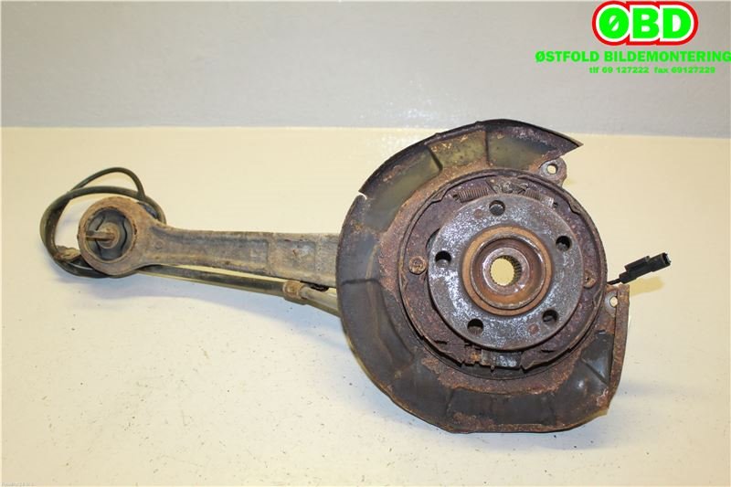 Hjulspindel venstre bak til Mitsubishi Outlander 2007-2010 (Type II, Fase 1)  (MITSUBISHI|4125A033|)