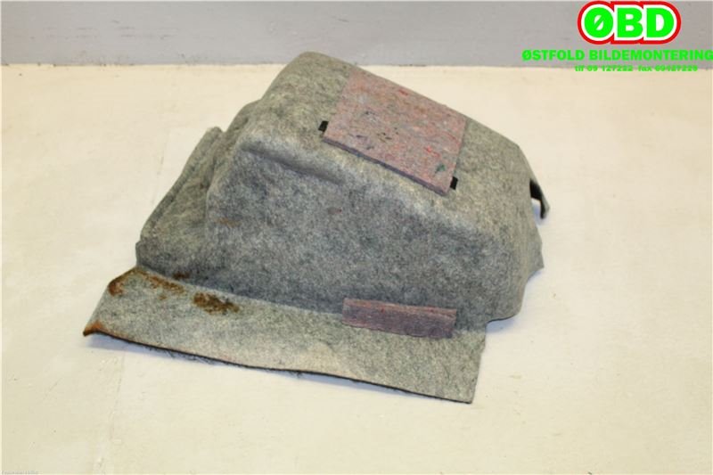 Bagasjerom teppe/gulvplate til Jaguar XK8/XKR 1996-2005  (JAGUAR|GJA3613BL|)