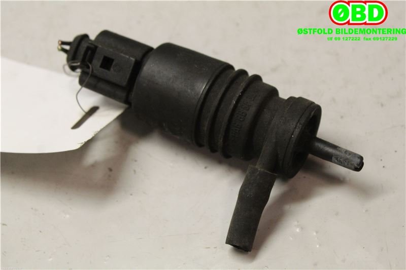 Spylerpumpe bak til Mercedes ML 1997-2005 (W163) (W163) (MERCEDES|A 210 869 08 21|)