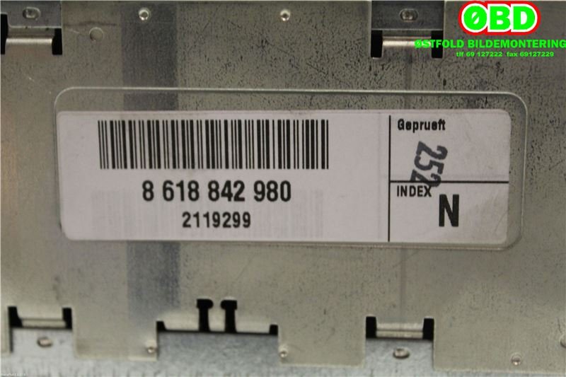 Bilstereo navigasjon til Škoda Superb 2002-2008 (Type I)  (SKODA|1U0 035 191 B||1U0035191B)