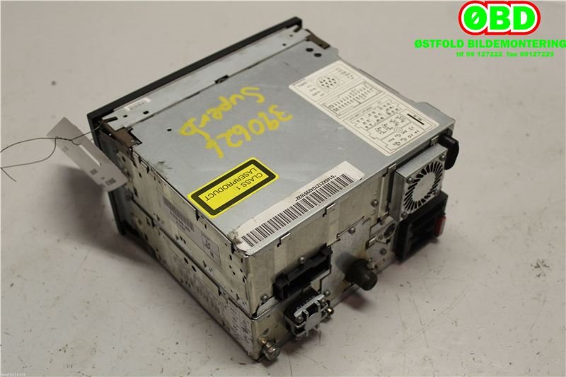 Bilstereo navigasjon til Škoda Superb 2002-2008 (Type I)  (SKODA|1U0 035 191 B||1U0035191B)