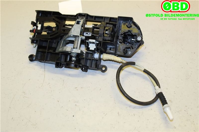 Dørhåndtak utv høyre bak til BMW 5-Serie 2010-2017 (F10/F11) (F10/F11) (BMW|51 21 7 231 930|51 21 7 175 650|)
