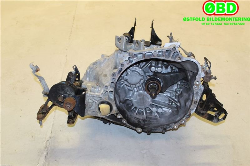 Girkasse manuell 6-trinn til Toyota Avensis 2009-2015 (Type III, Fase 1) (TOYOTA|3030020A90|)