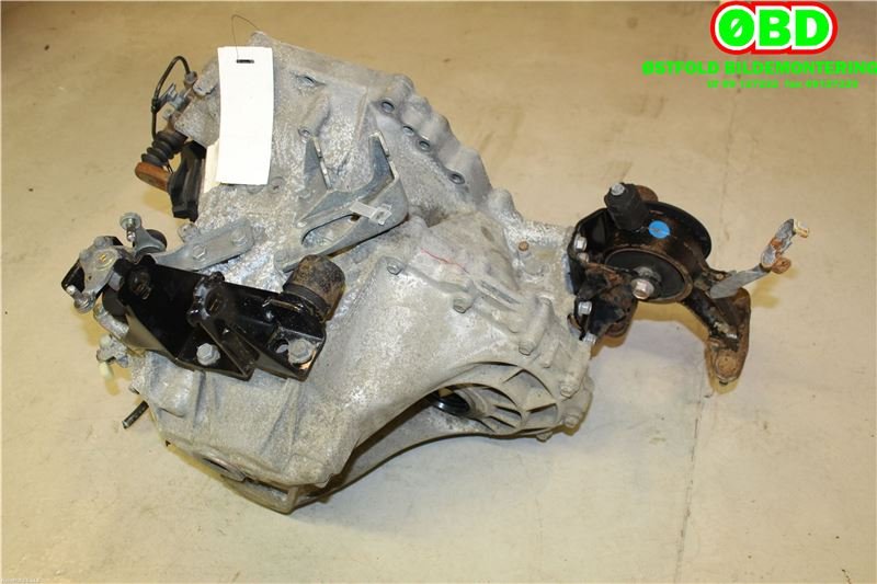 Girkasse manuell 6-trinn til Toyota Avensis 2009-2015 (Type III, Fase 1) (TOYOTA|3030020A90|)