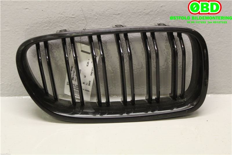 Grill høyre til BMW 5-Serie 2010-2017 (F10/F11) (F10/F11) (BMW|51 13 8 054 492|)
