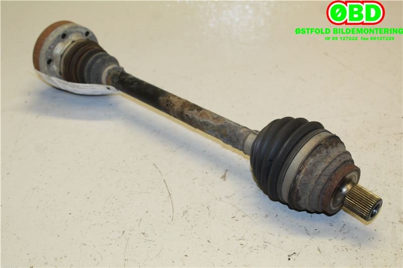 Drivaksel venstre foran til VW Beetle 2011-2018 (Type II)  (VOLKSWAGEN|5C0 407 271 AP||5C0407271AP)