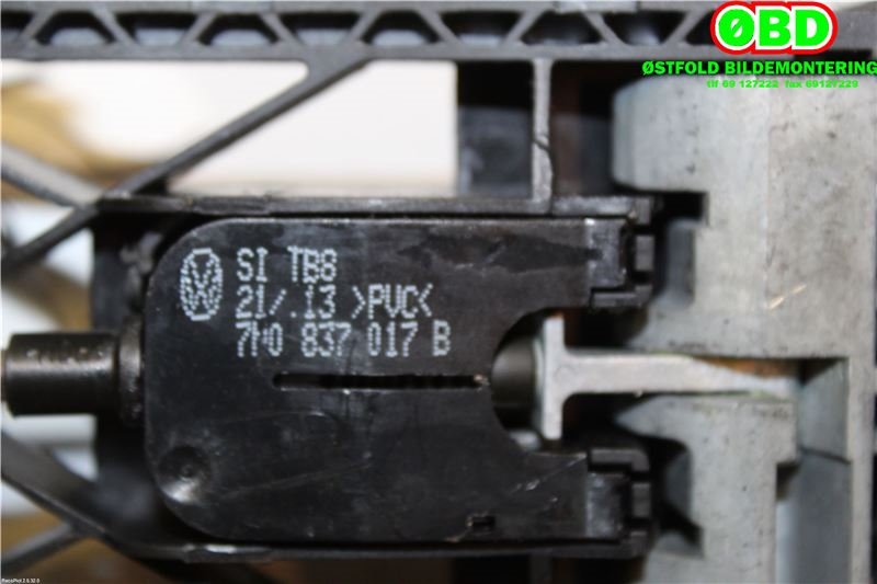 Dørhåndtak utv venstre til VW Beetle 2011-2018 (Type II)  (VOLKSWAGEN|5N0 837 205 M|5C5 837 885 D|)