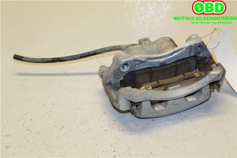 Bremsecaliper venstre foran til Nissan Leaf, 2018-->> (Type II)  (NISSAN|410115TA0A)