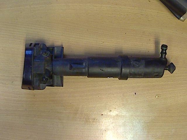 Lyktespylerdyse til Mercedes E-Klasse 1995-2000 (Fase 1) (W210) (W210) (MERCEDES-BENZ E 200|A 210 860 05 47|)