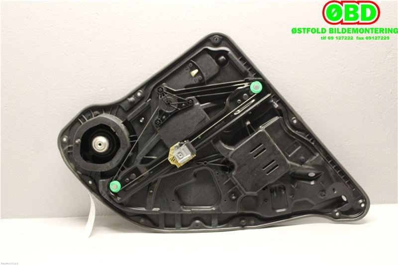 Ruteheis til Mercedes ML 2011-2015 (Fase 1) (W166) (W166) (MERCEDES|A 166 730 01 79|)