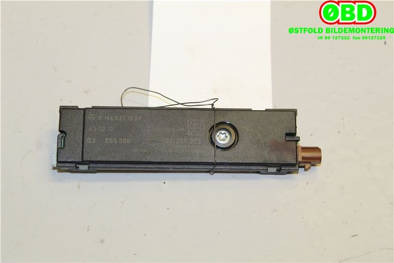 Antenne forsterker til Mercedes ML, 2011-2015 (Fase 1) (W166) (W166) (MERCEDES|A 166 820 10 89)