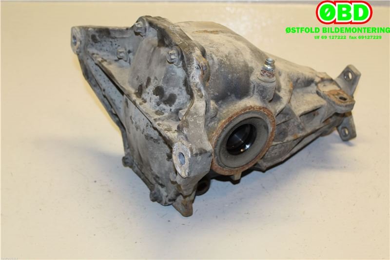 Kardang klokke bak til Mercedes C-Klasse 2007-2011 (Fase 1) (W204) (W204) (MERCEDES|A 204 350 04 14|)