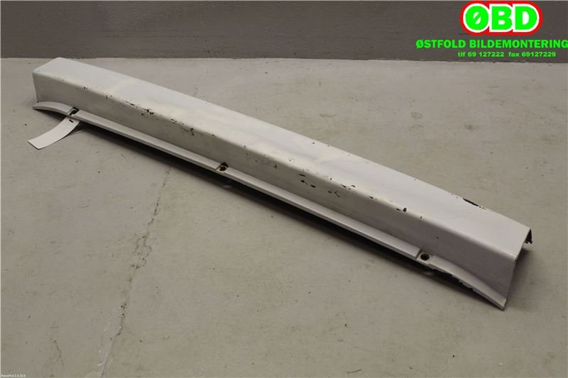 Støtfanger bak midtre del til Mercedes Sprinter 2006-2013 (Fase 1) (906) (906) (MERCEDES|A 906 880 01 71|)