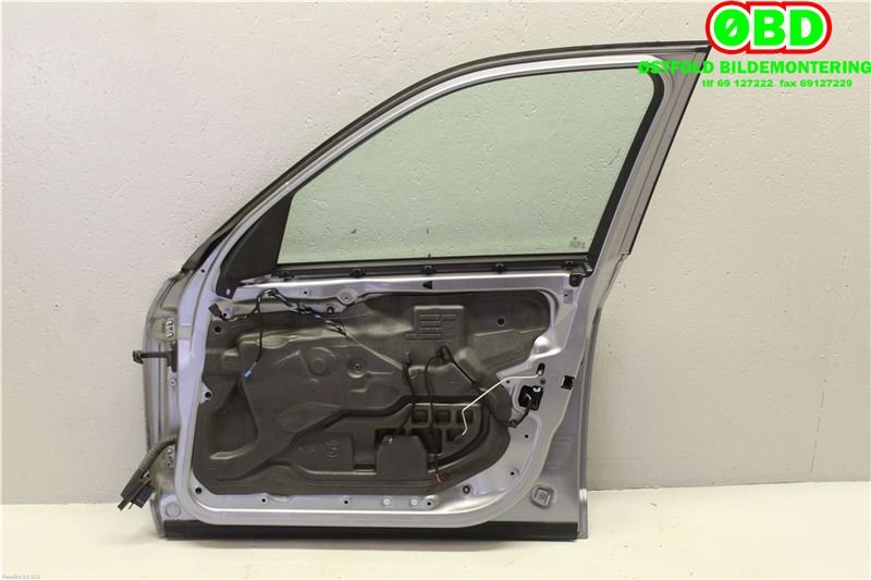 Dør høyre foran til BMW X3 2007-2010 (Fase 2) (E83) (E83) (BMW|41 00 3 451 016|)