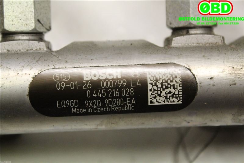 Dyseskinne (fuelrail) til Land Rover Discovery 2009-2017 (Type IV)  (LR013182|LR040877|9X2Q9D280EA)