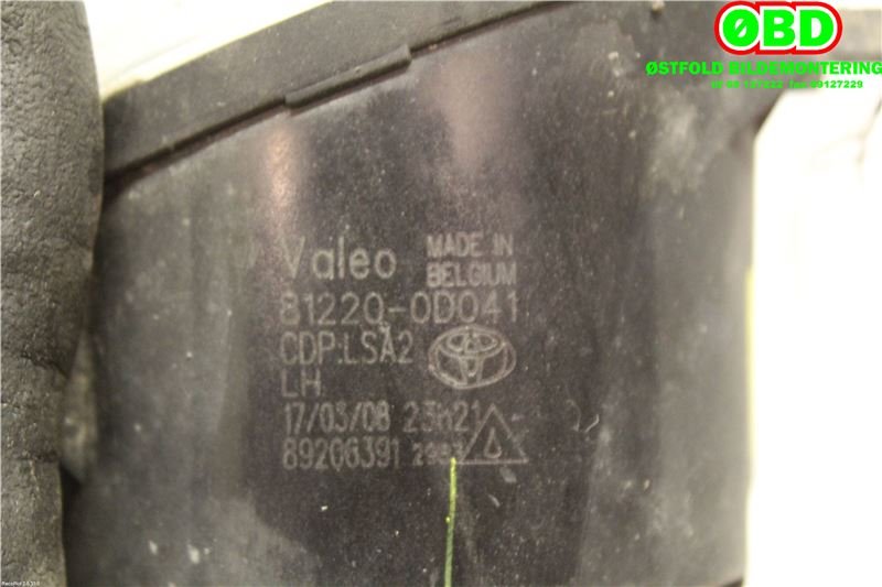 Tåkelykt venstre foran til Toyota Yaris 2006-2009 (Type II, Fase 1)  (TOYOTA|812200D041|812200D042)