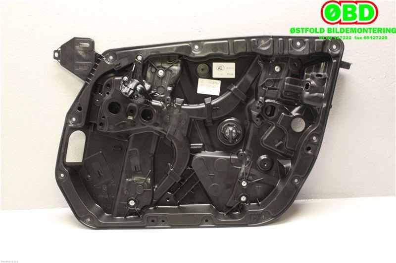 Ruteheis til Mercedes E-Klasse 2016-2023 (W213) (W213) (MERCEDES|A 213 720 52 05|)