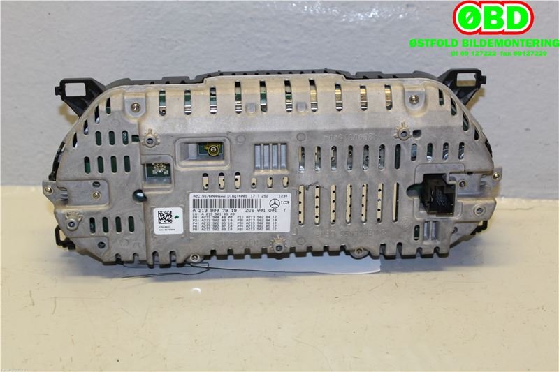Instrumentpanel til Mercedes E-Klasse 2016-2023 (W213) (W213) (MERCEDES|A 213 900 79 19|A 213 900 02 29|2139007919)
