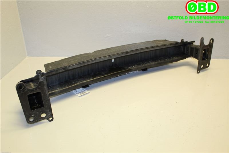 Støtfangerforsterkning foran til Škoda Fabia 2007-2010 (Type II, Fase 1) (SKODA|5J0 807 109 B|)