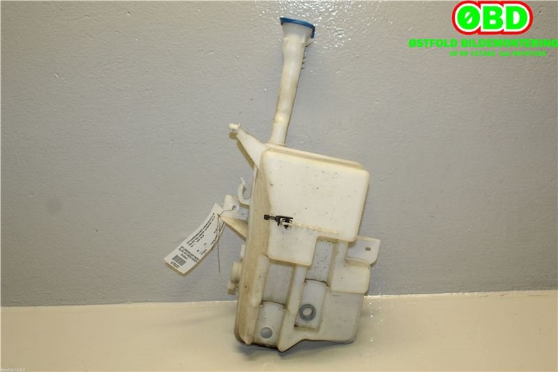 Spylertank til Volvo V40 2012-2019  (VOLVO|31276096|)