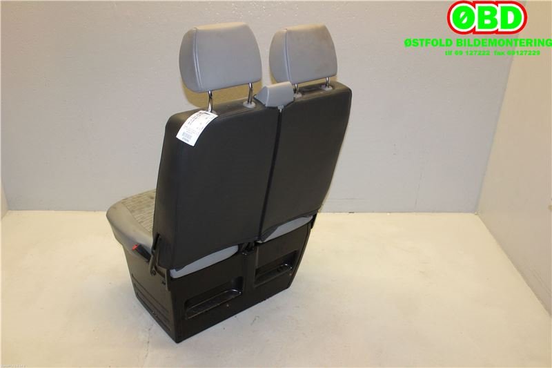Sete foran til VW Transporter / Caravelle 2009-2015 (Fase 2) (T5) (T5) (VOLKSWAGEN|7E1 881 681 A|)
