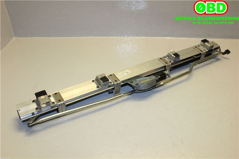 Solskjerm til Mercedes CLS 2004-2010 (C219) (C219) (|2198100020)
