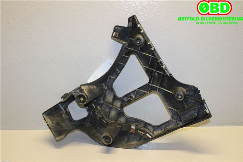 Diverse deler til BMW X5 2007-2013 (E70) (E70) (BMW|51 12 7 158 446|)