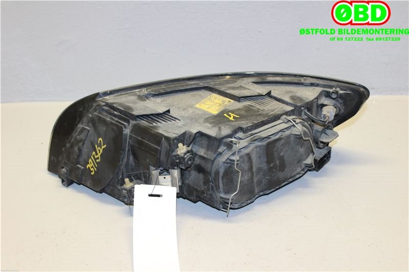 Frontlykt høyre halogen til Volvo V50 2004-2007 (Fase 1)  (VOLVO||30698886)