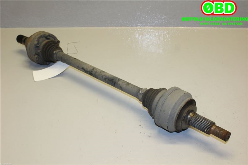 Drivaksel venstre bak til Porsche Cayenne 2002-2006 (Fase 1) (9PA) (9PA) (PORSCHE|955 332 024 10|955 332 024 11|7L0501201A)