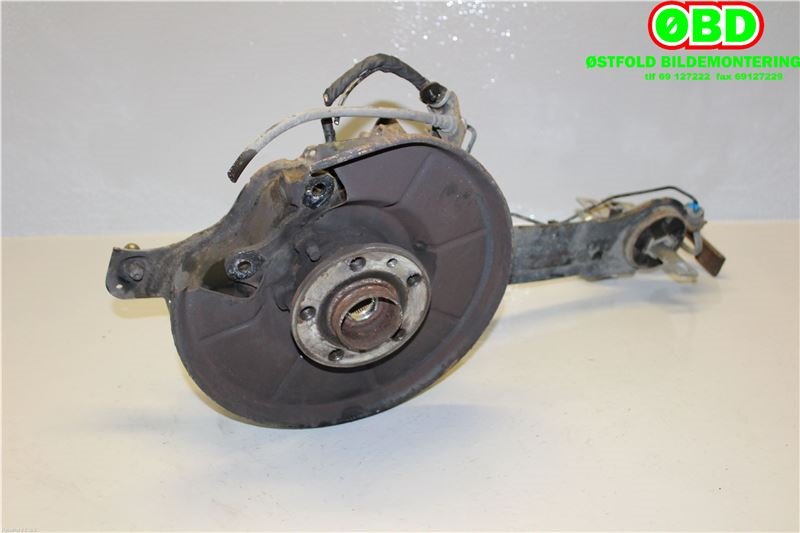 Hjulspindel høyre bak til Volvo XC70 2008-2013 (Type II, Fase 1) (VOLVO|31476213|)