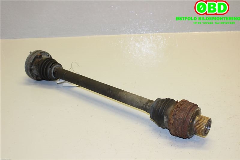 Drivaksel venstre bak til Audi A4 2007-2014 (Type IV) (B8) (B8) (AUDI|8K0 501 203 M|)