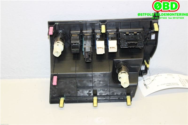 Bryter diverse til Toyota RAV4 2016-2019 (Type IV, Fase 2) (TOYOTA|)