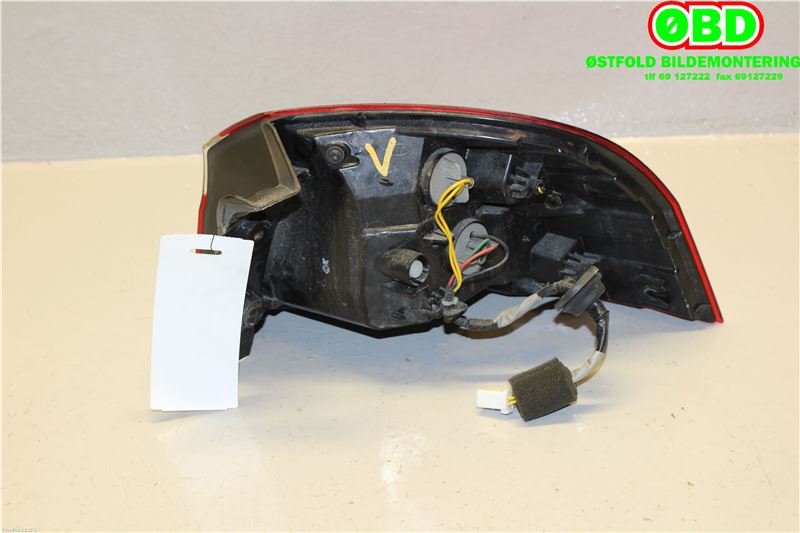 Baklykt venstre til Kia Rio 2011-2017 Type III  (KIA|924011W210|)