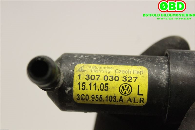 Lyktespylerdyse til VW Passat 2005-2010 (B6) (B6) (VOLKSWAGEN|3C0 955 103 A|1307030327|3C0955103A)