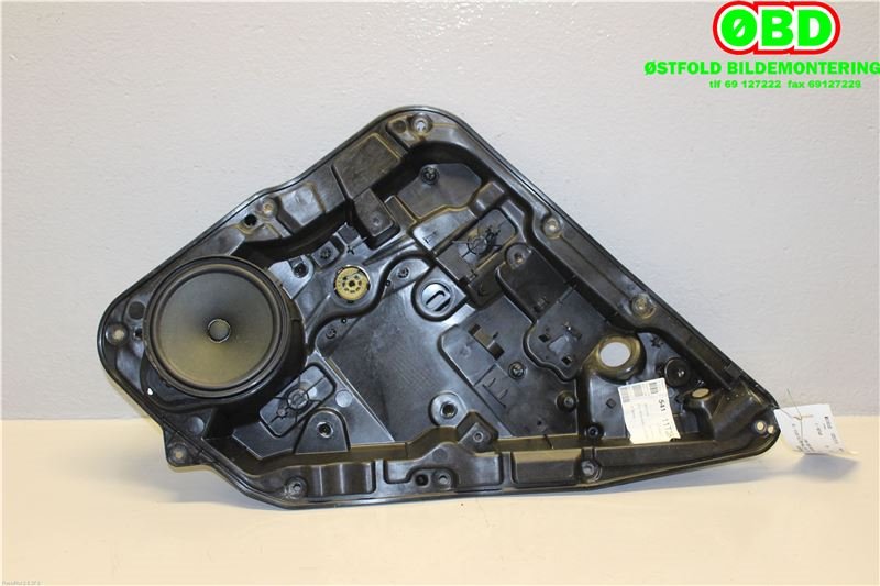 Ruteheis til Mercedes A-Klasse 2012-2018 (W176) (W176) (MERCEDES|A 176 730 02 79|)