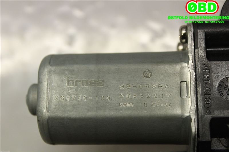 Ruteheis venstre bak til Mercedes A-Klasse 2012-2018 (W176) (W176) (MERCEDES|A 246 906 31 00|)