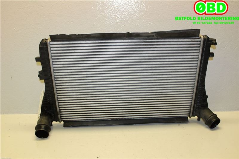 Intercooler til VW Passat 2011-2015 (B7) (B7) (VOLKSWAGEN|3C0 145 805 AM||3C0145805AN)