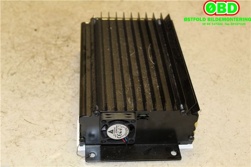 Bilstereo forsterker til Porsche Cayenne 2007-2010 (Fase 2) (9PA) (9PA) (PORSCHE Cayenne V8 Turbo|955 645 301 07||7L5035456G)