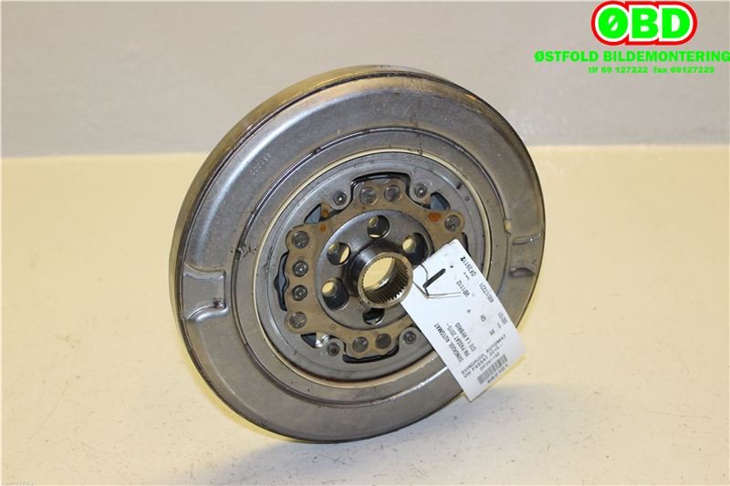 Svinghjul automat til VW Passat 2015-2019 (Fase 1) (B8) (B8) (VOLKSWAGEN|04E 105 266 P|04E 105 266 AD|04E105266P)