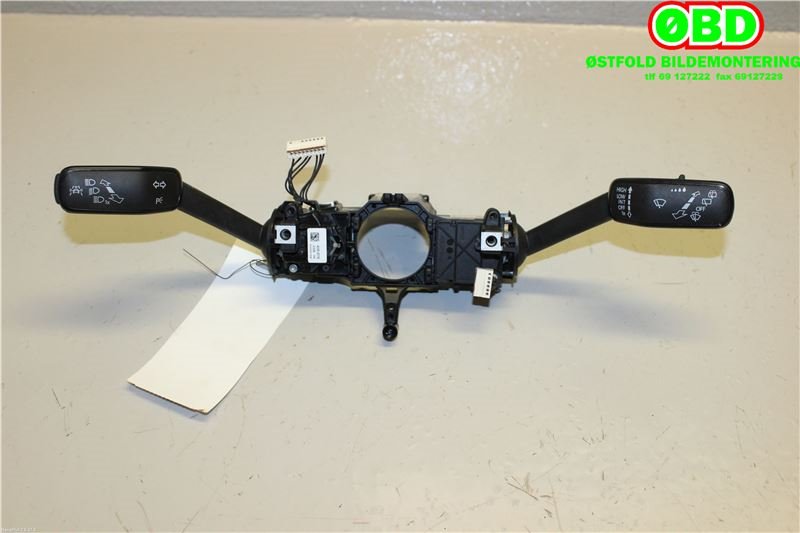 Bryter combi til VW Passat 2015-2019 (Fase 1) (B8) (B8) (VOLKSWAGEN|5Q0 953 502 AJ||5Q0953521BB)
